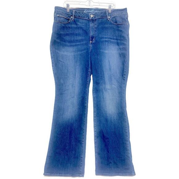 Eddie Bauer Jeans Women's Size 20 Curvy Boot Cut Blue Denim - Picture 1 of 7